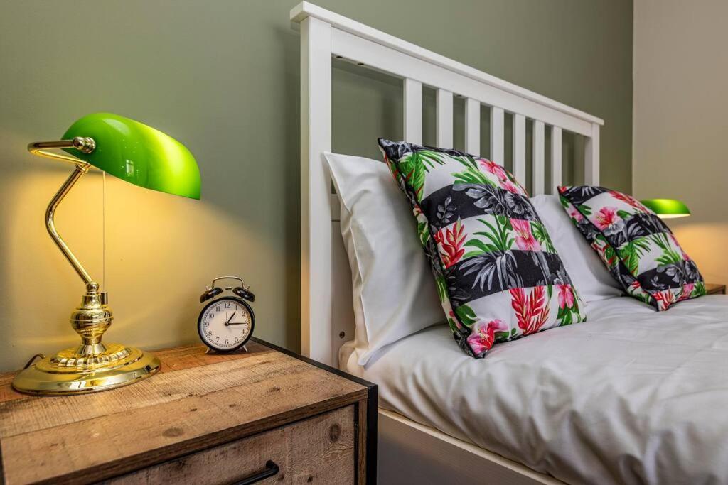 Dovecote House Beeston Private Parking 15Mins From Nottingham City Centre Close To Qmc Hospital Exteriör bild