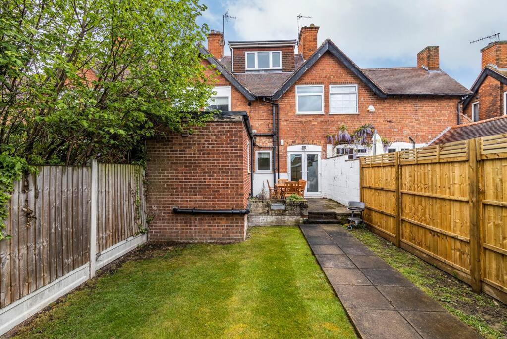 Dovecote House Beeston Private Parking 15Mins From Nottingham City Centre Close To Qmc Hospital Exteriör bild